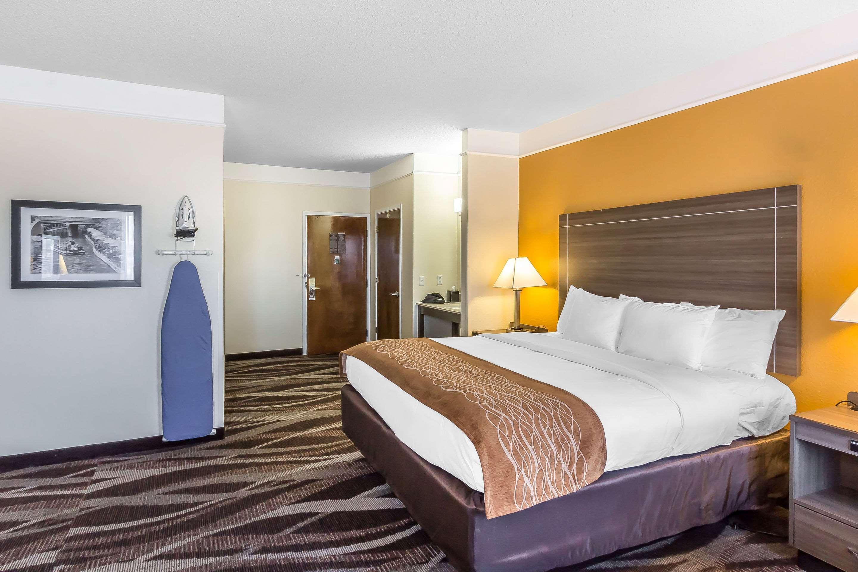 Comfort Inn Near Frost Bank Center Σαν Αντόνιο Εξωτερικό φωτογραφία